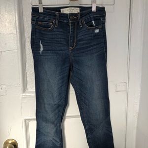 Mid rise medium blue skinny jeans short